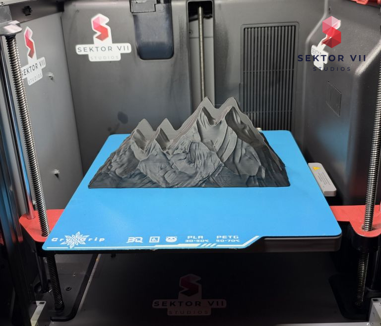 Mountain napkin holder STL: a sturdy, dramatic table piece - real photo 2 of 3